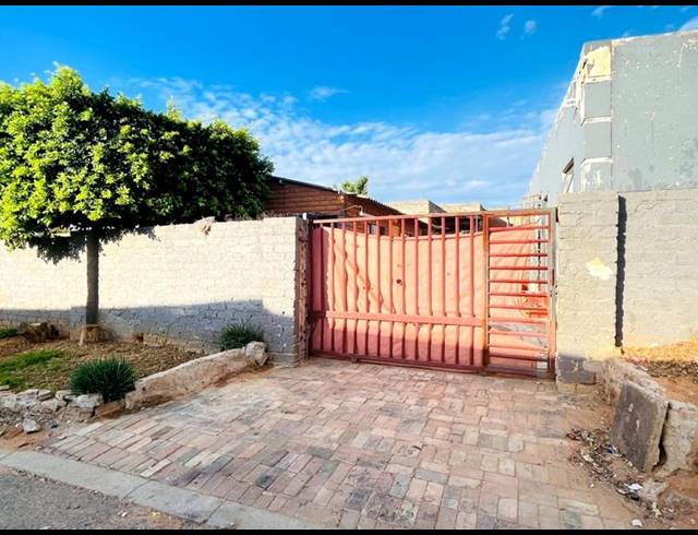 0 BEDROOM HOUSE FOR SALE IN COSMO CITY